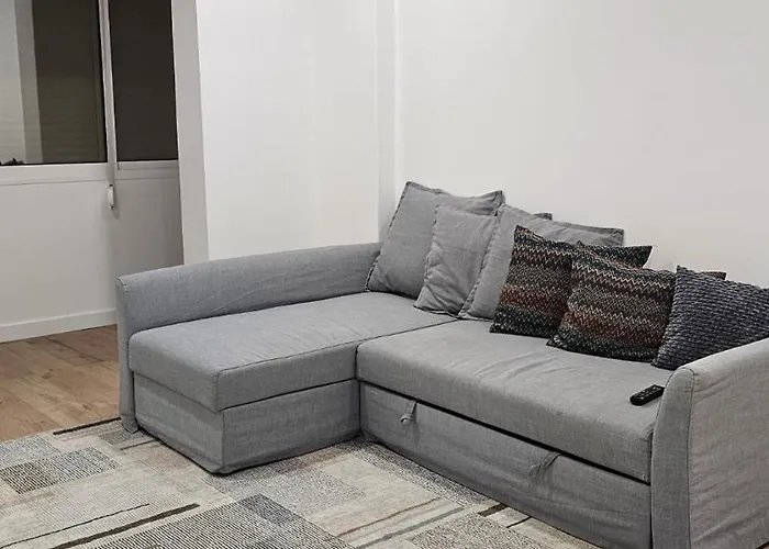 Apartamento T3 Em Lisboa/ Queluz