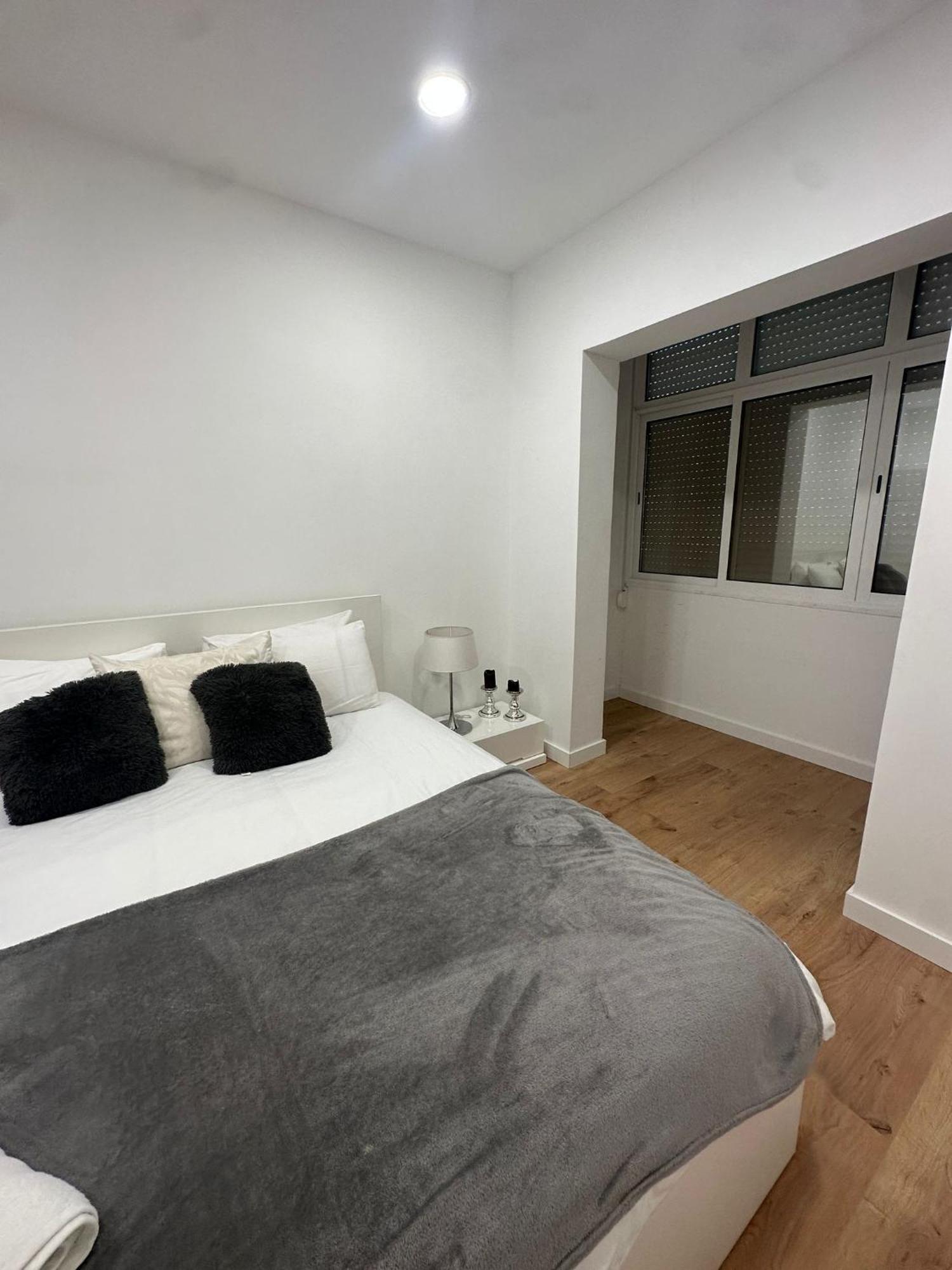 Apartment T3 Em Lisboa/ Queluz
